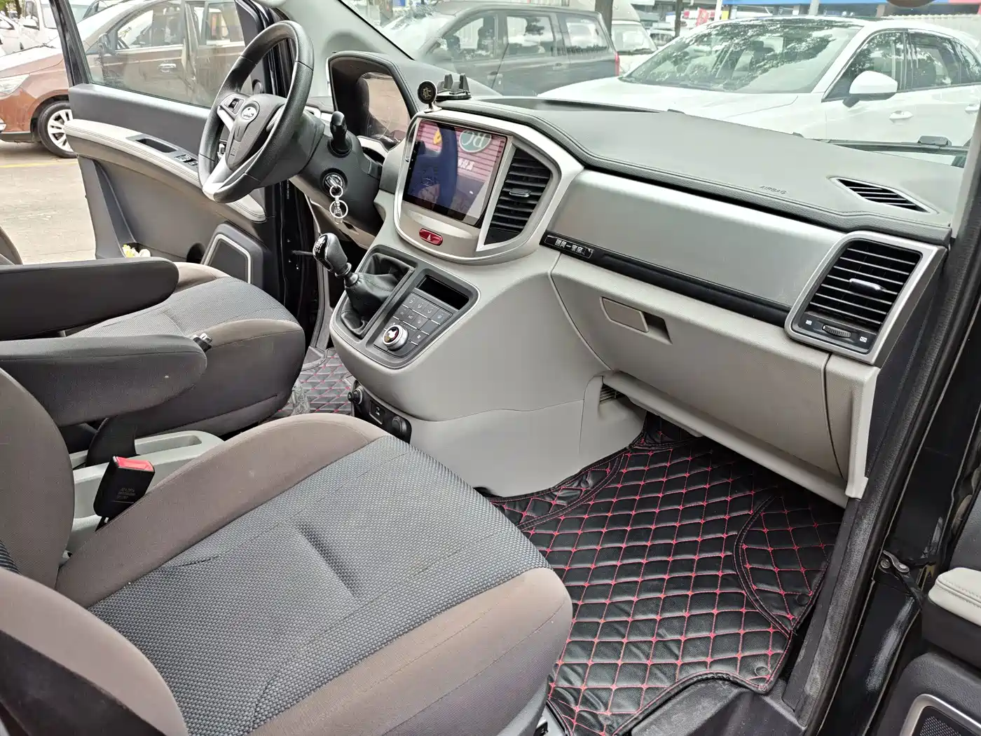 JAC Refine Refine M4 2020 2020 2.0CTI Diesel Manual Sporty Type China VI