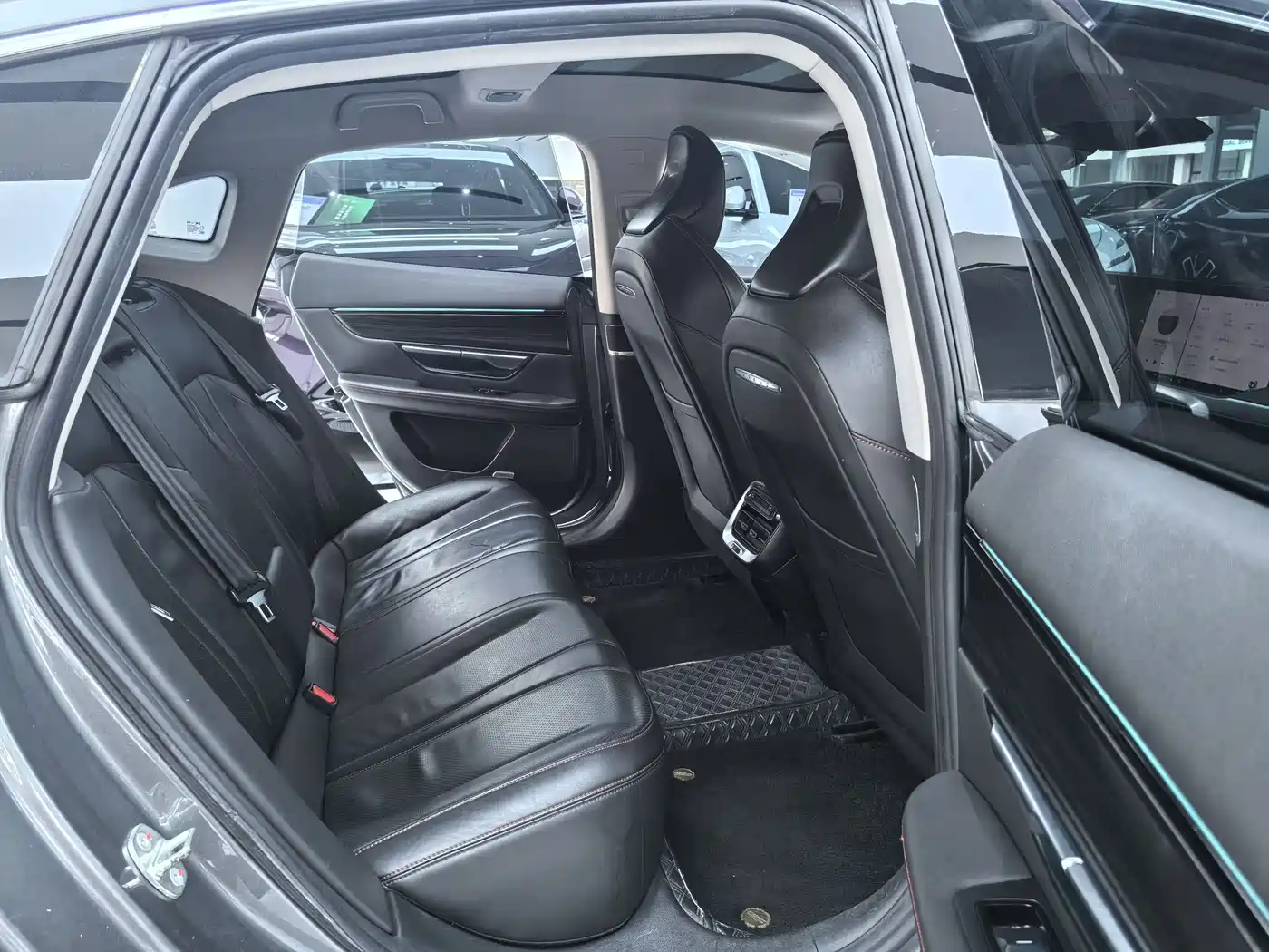 XIAOPENG P7