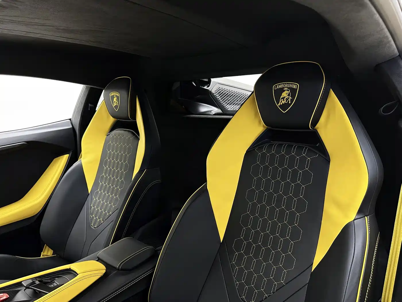 Lamborghini Revuelto 2025 2023 6.5L PHEV Standard