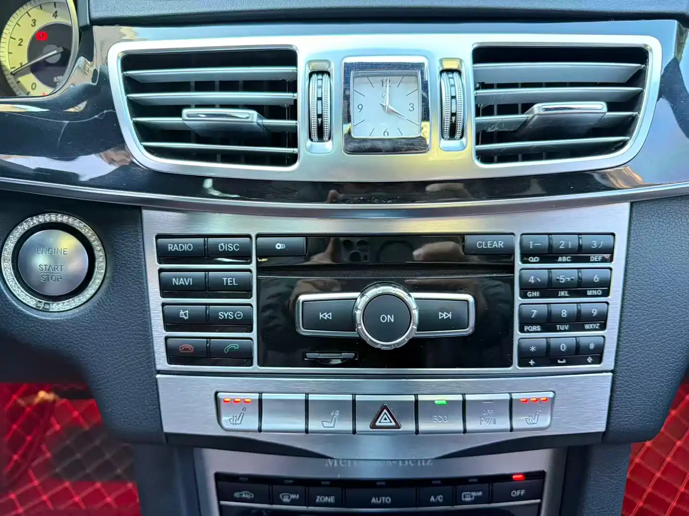 Mercedes-Benz E-Class 2015 E 320 L Luxury 4MATIC фото 11