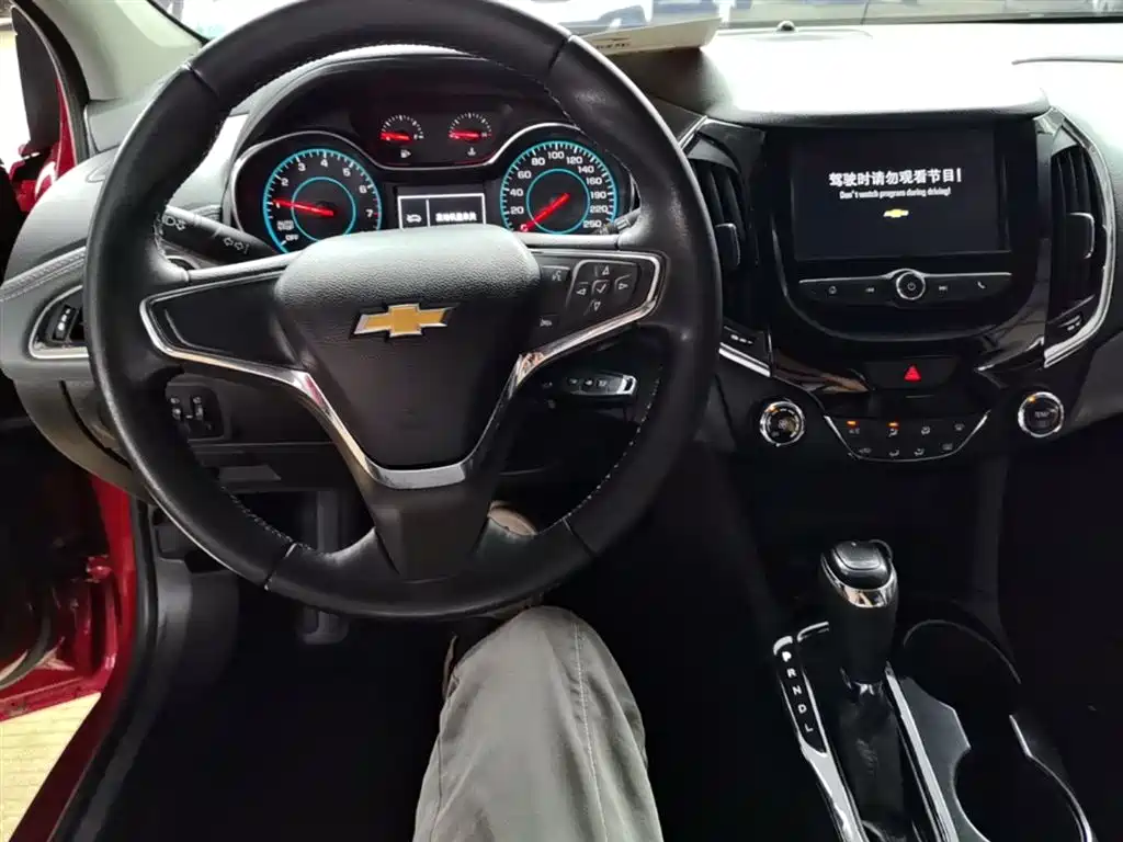 Chevrolet Cruze 2018 Facelift 320 Automatic Stylish Urban Edition фото 10