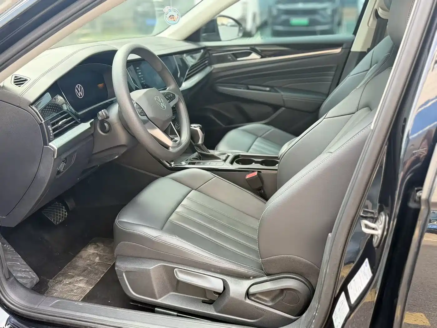 Volkswagen Passat 2024 280TSI Business Edition фото 4