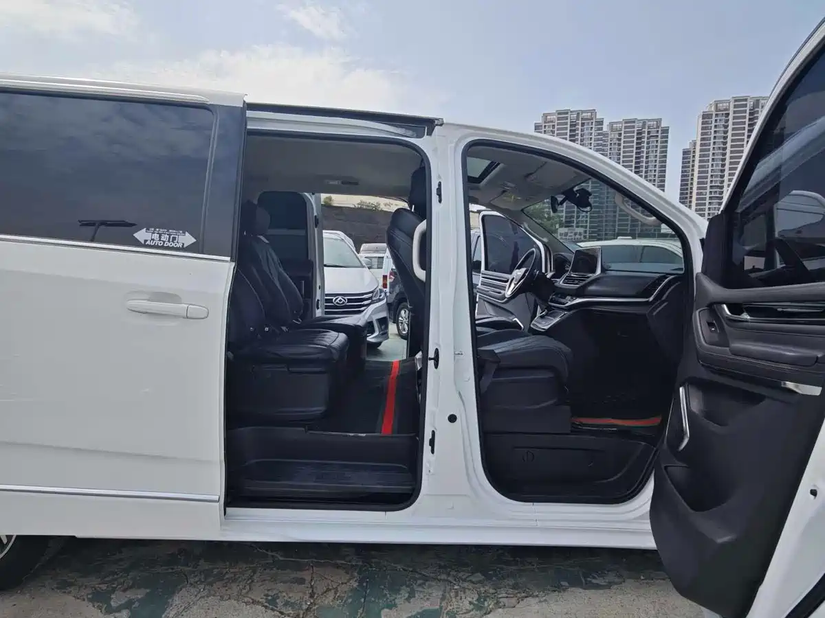 SAIC Maxus Maxus G20 2023 Facelift PLUS 2.0T Diesel Automatic Luxury Edition фото 20