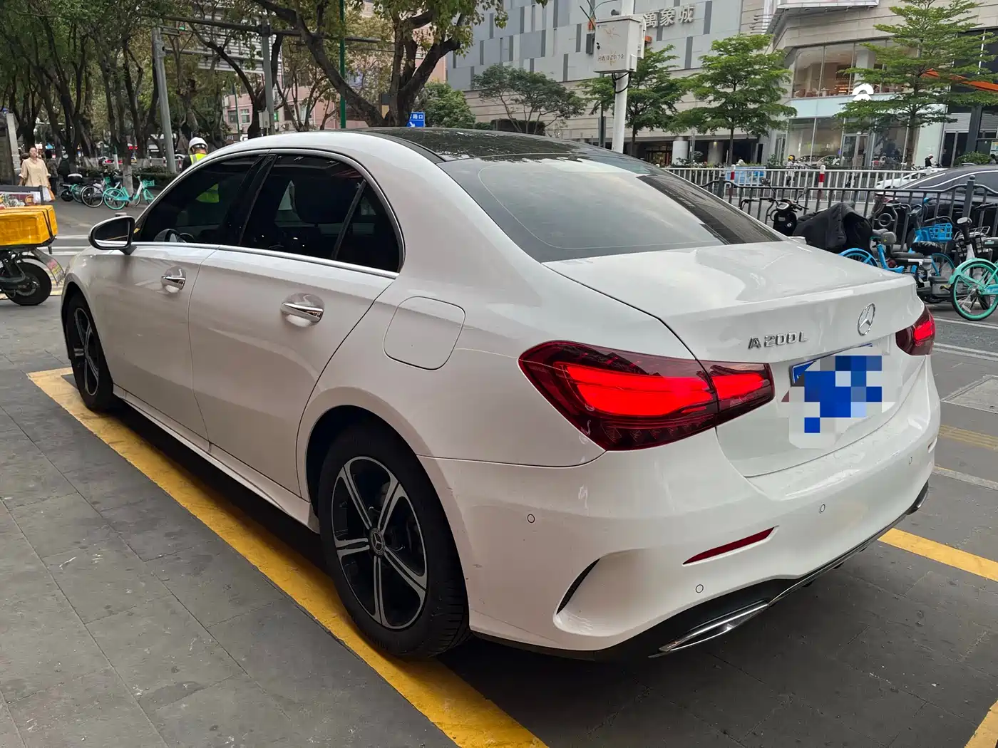 Mercedes-Benz A-Class 2025 A 200 L Fashion Edition фото 4