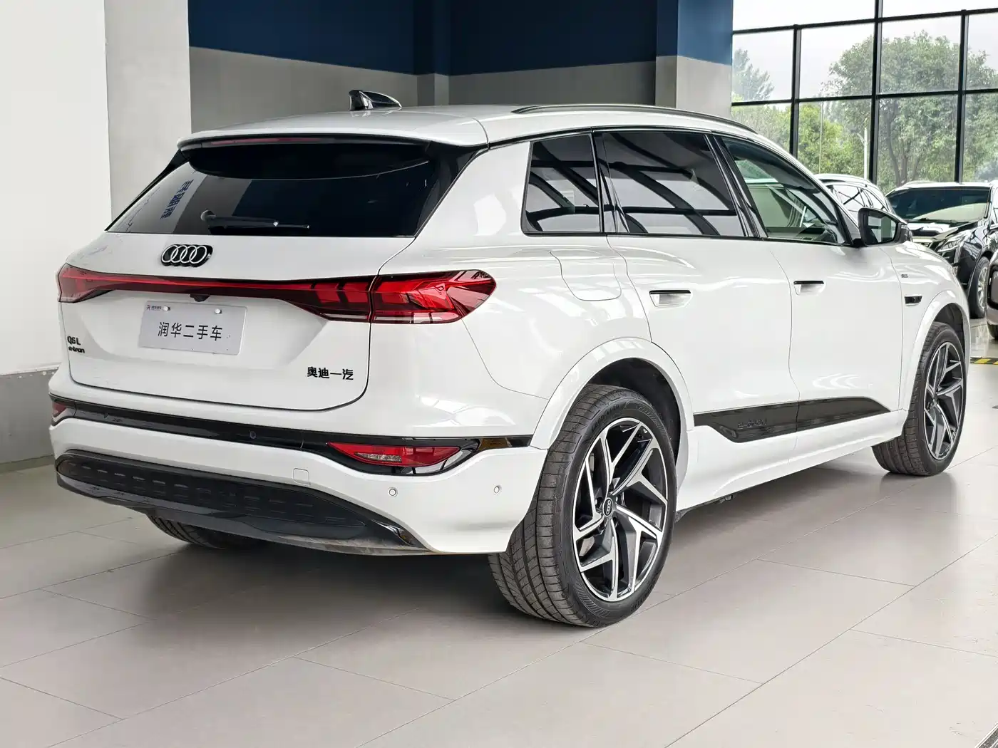 Audi Q6L e-tron 2025 Model Pioneer Edition фото 5