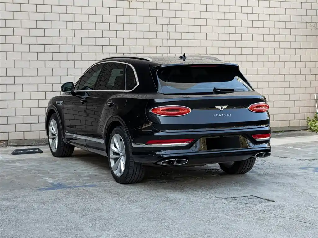 BENTLEY TIMYUE PLUG IN HYBRID