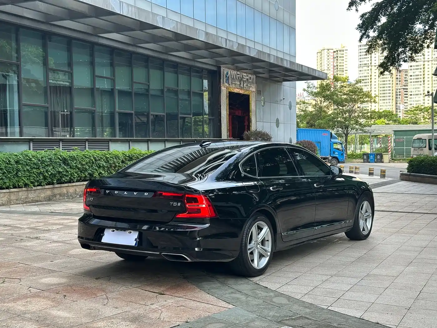 Фото 23 - Volvo S90