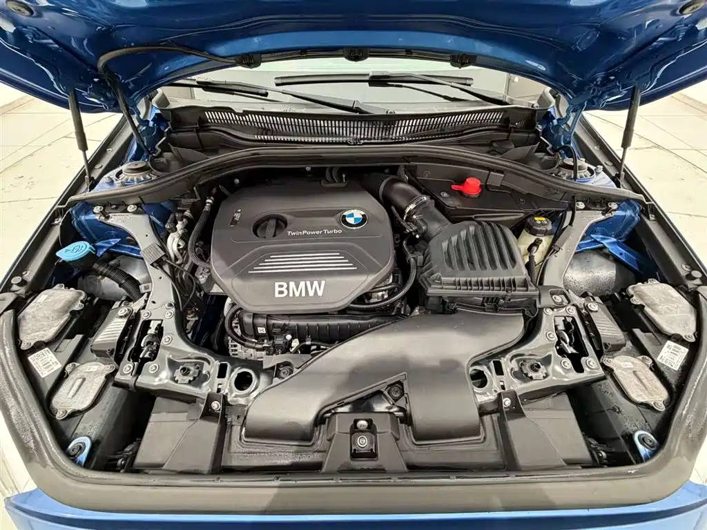 BMW 1 Series 2017 118i Sport фото 18