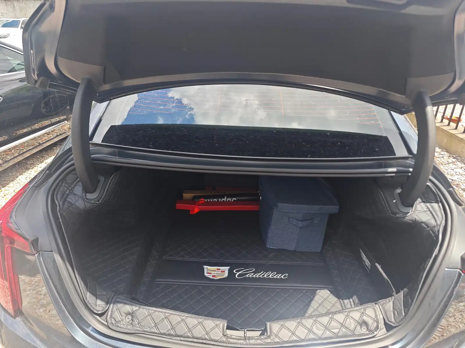 Photo 11 - Cadillac CT5