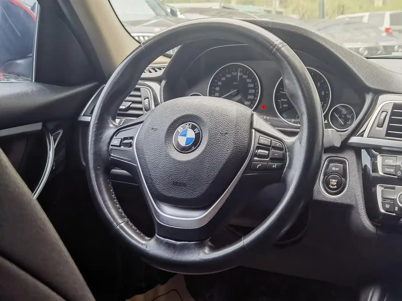BMW 3 Series 2018 320Li Fashion Style фото 21