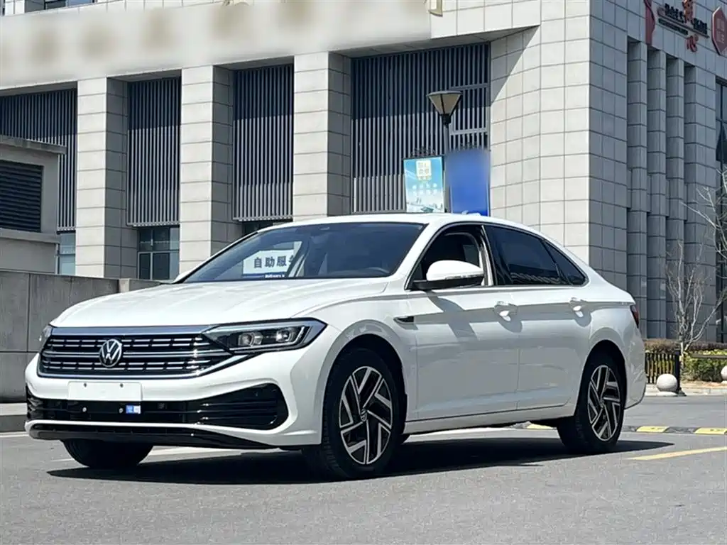 Volkswagen Sagitar 2024 300TSI DSG Surpass Edition фото 2