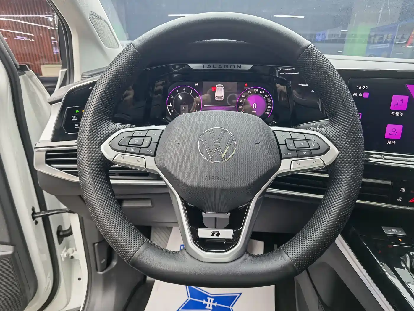 Volkswagen Talagon 2022 380TSI 4WD Luxury Premium Pro Edition 6-seater фото 10