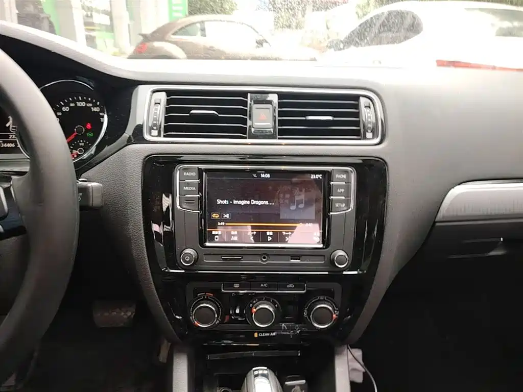 Volkswagen Sagitar 2018 280TSI DSG Comfort фото 13