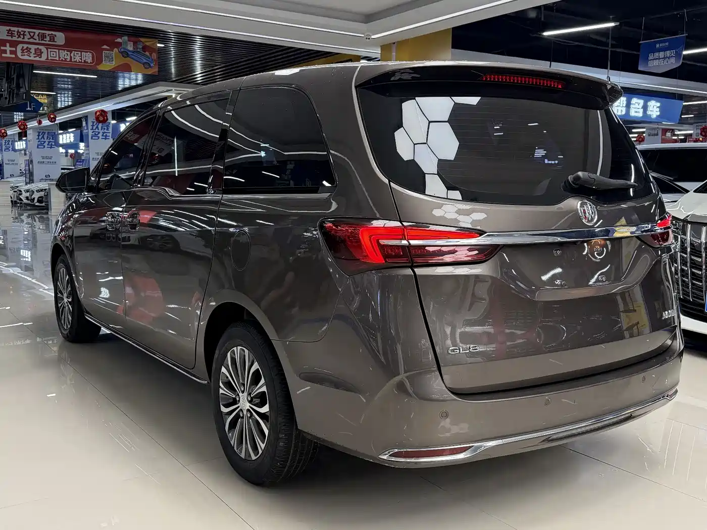 Buick GL8 2023 Facelift Land Business Class Luxury фото 18