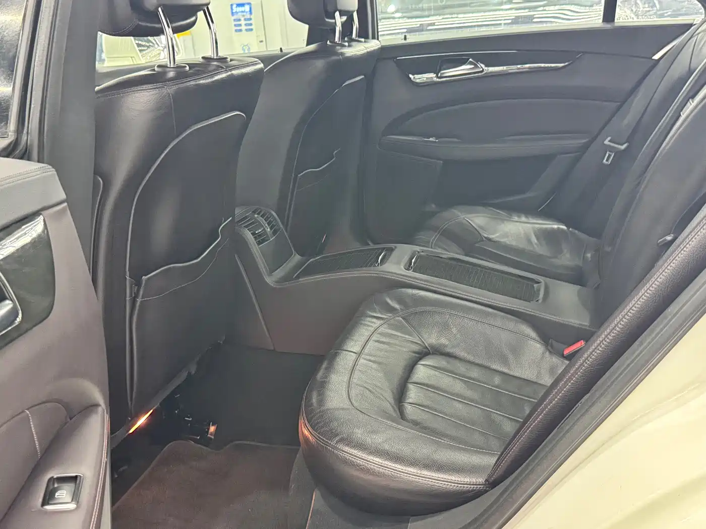 Mercedes-Benz CLS 2012 CLS 300 CGI фото 6