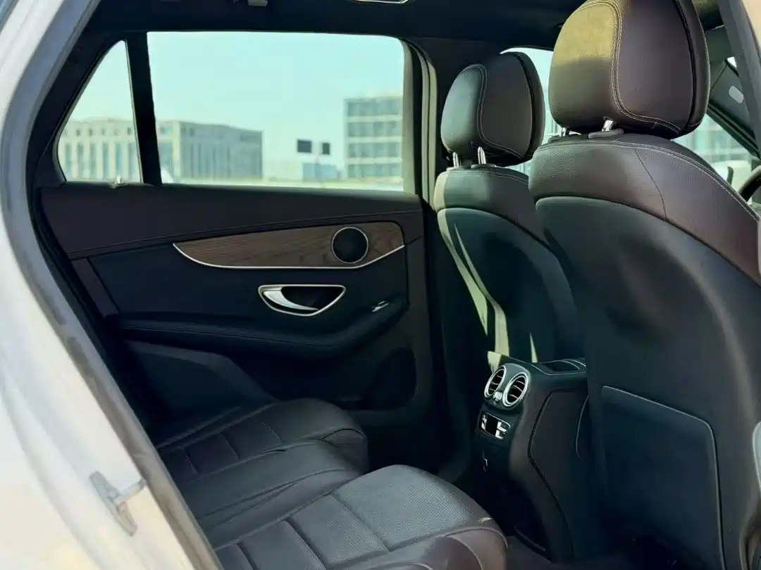 Mercedes-Benz GLC 2022 Model GLC 300 L 4MATIC Luxury Edition фото 7