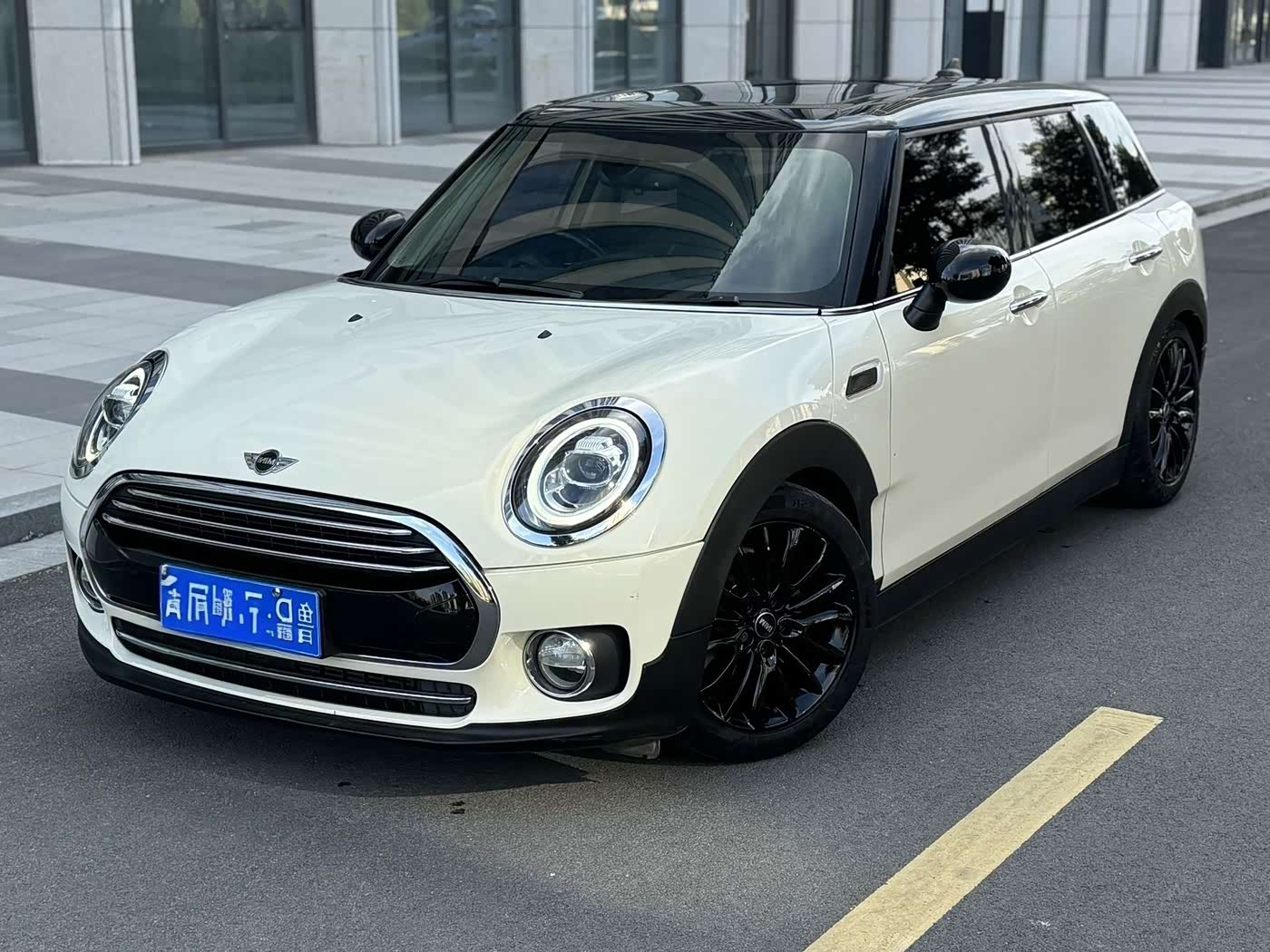 MINI CLUBMAN
