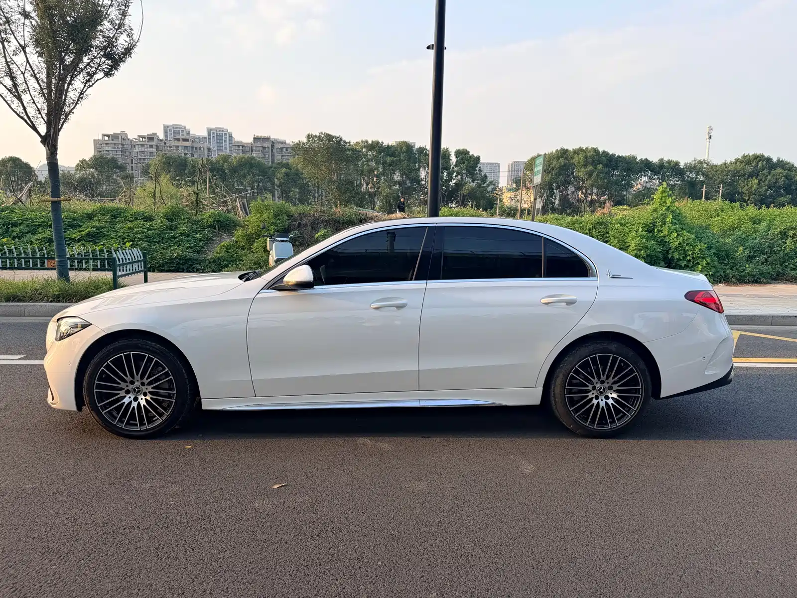 Photo 3 - Mercedes-Benz C-Class