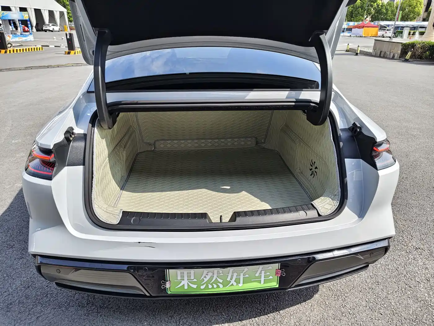 Geely Galaxy Galaxy E8 2025 2025 700km Long Voyage Smart Drive Edition