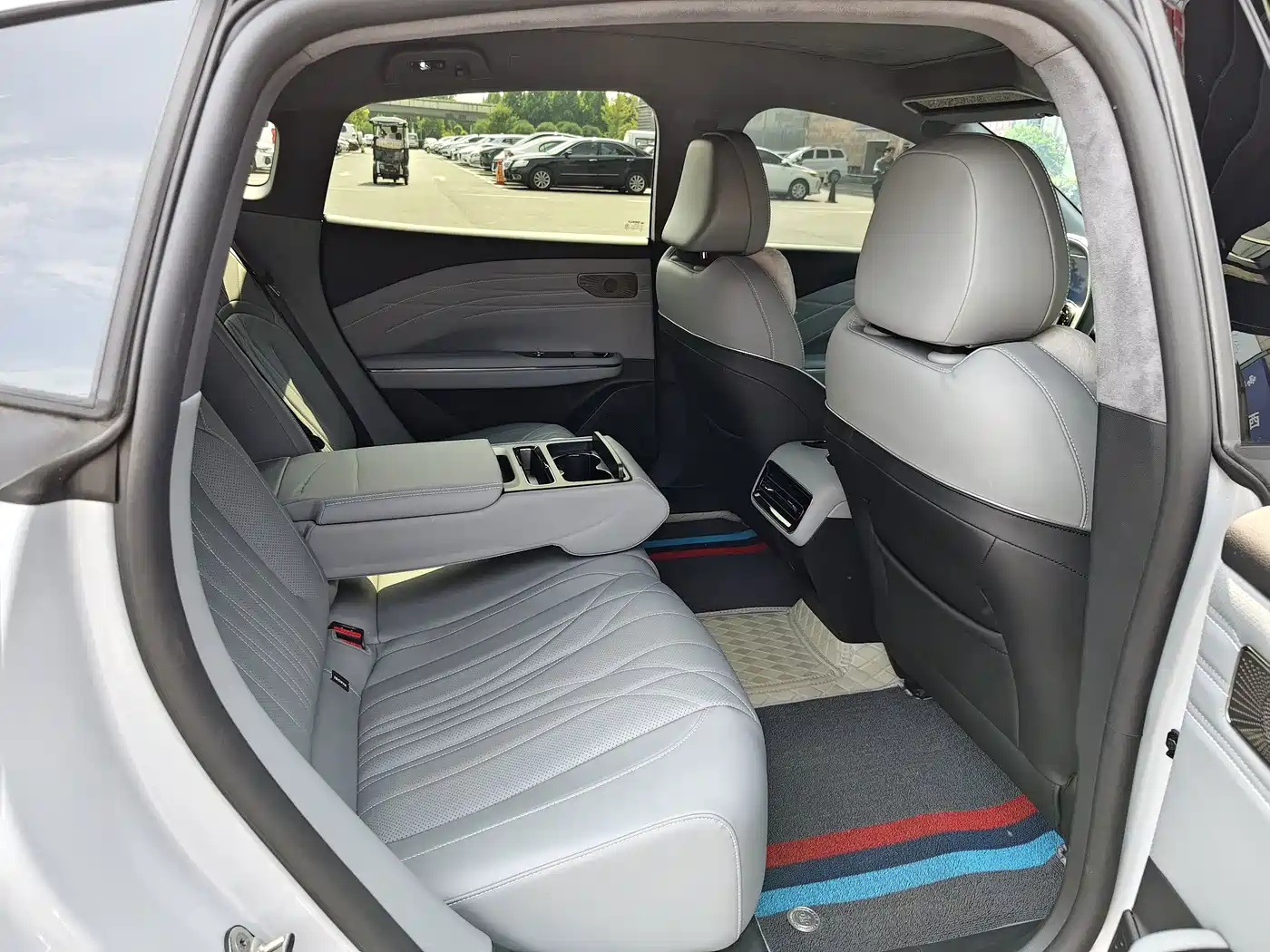 Geely Galaxy Galaxy E8 2025 2025 700km Long Voyage Smart Drive Edition