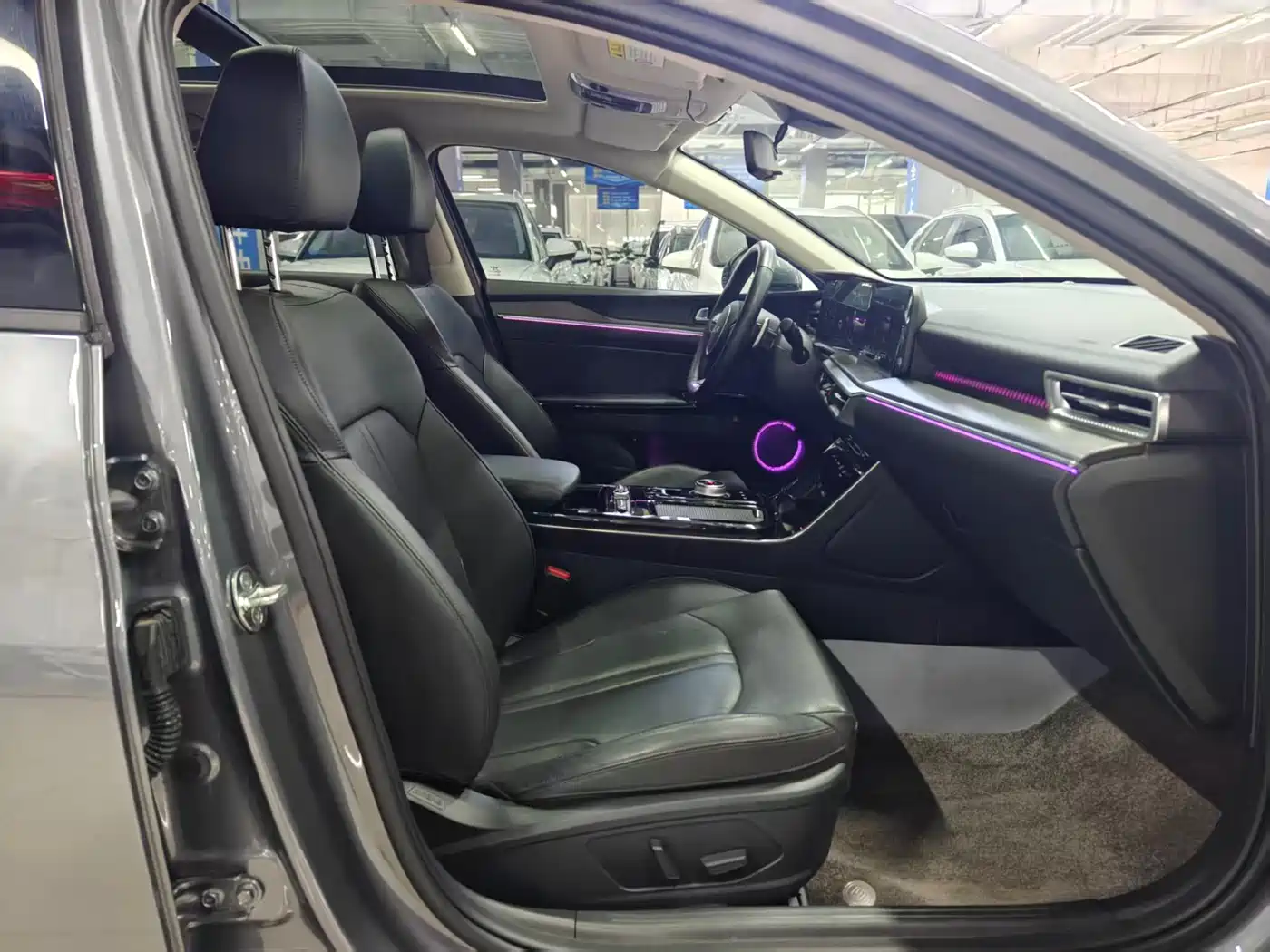 Kia K5 2025 1.5T Premium Edition фото 8