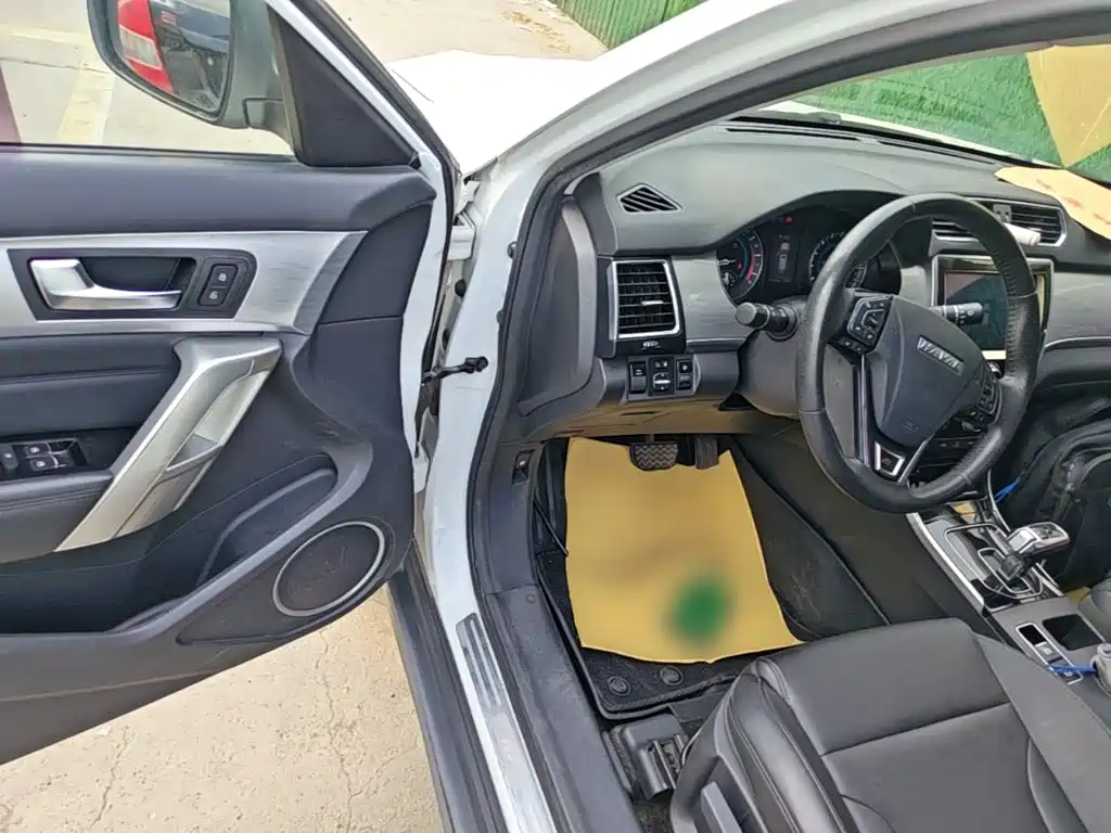 Фото 16 - Haval H2