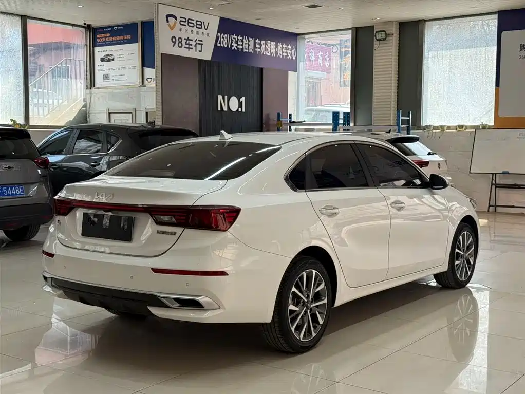 KIA K3