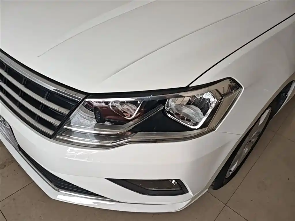 Volkswagen Jetta 2017 1.5L Automatic Comfort фото 18