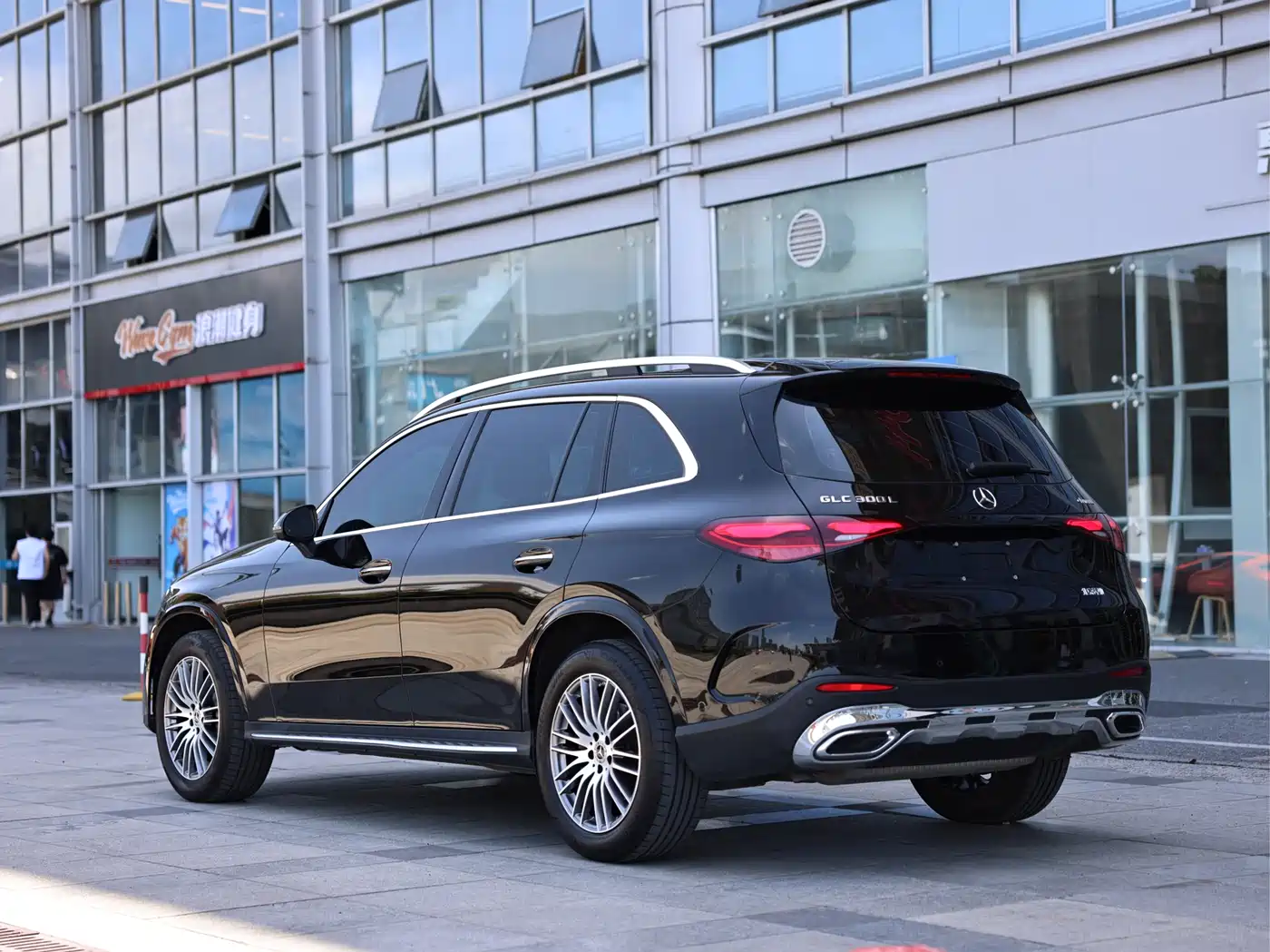 Mercedes-Benz GLC 2024 GLC 300 L 4MATIC Dynamic 5-seater фото 5