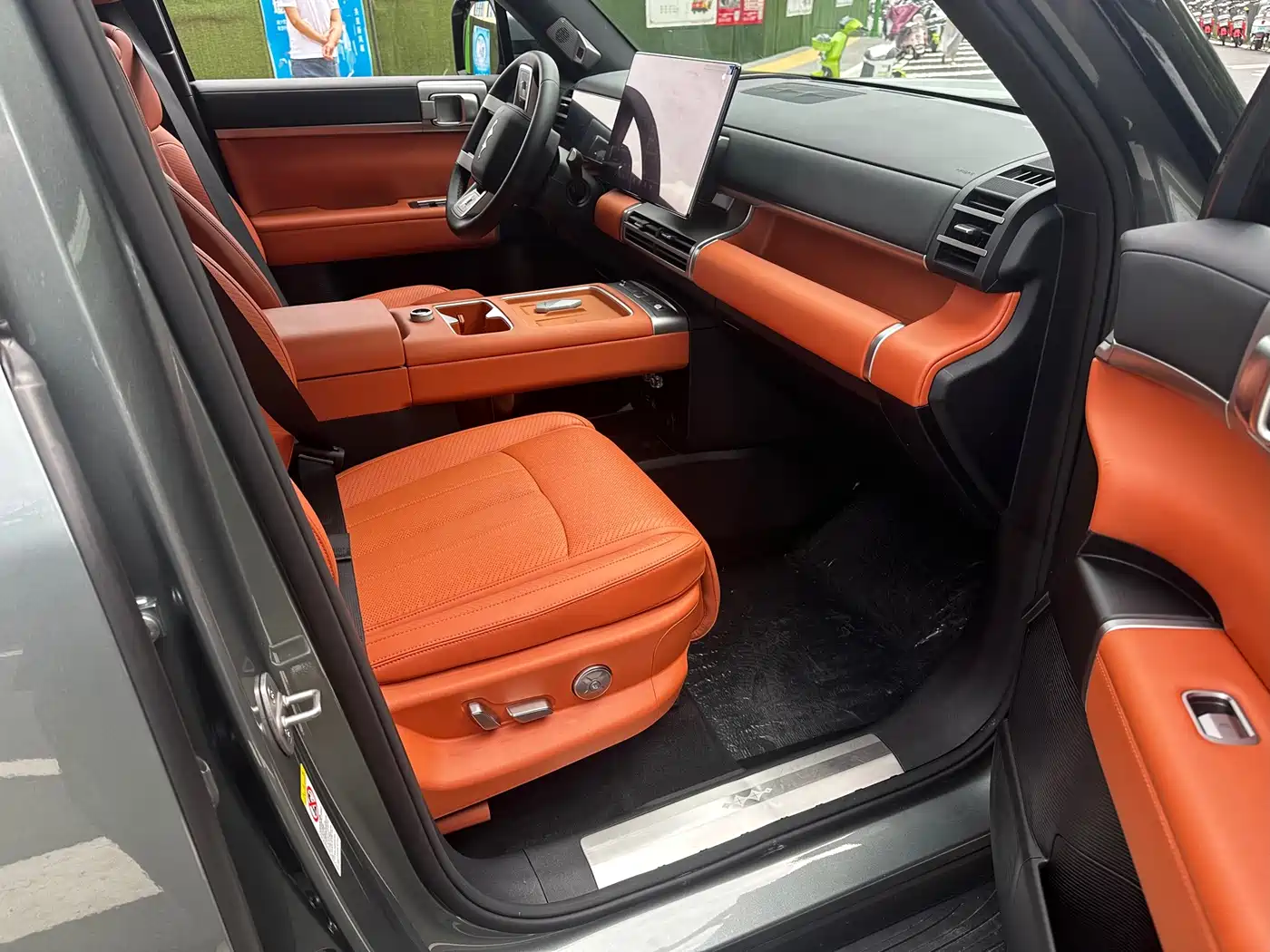 Fang Cheng Bao Titanium 7 2025 2025 AWD Base Model