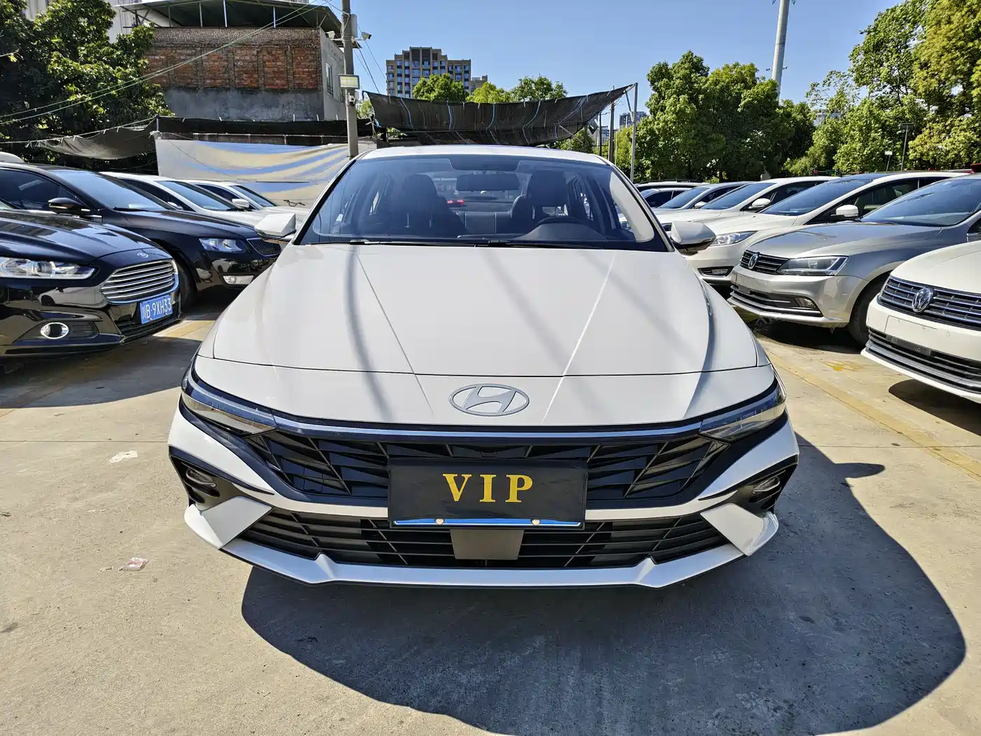 Hyundai Elantra 2023 1.5L CVT GLX Elite Edition фото 2