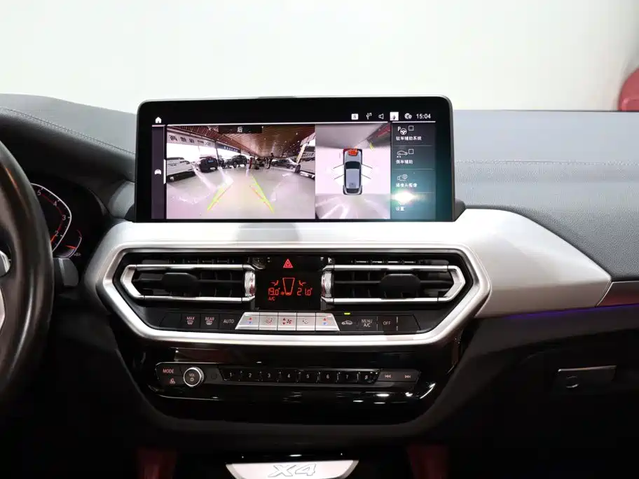 Photo 12 - BMW X4