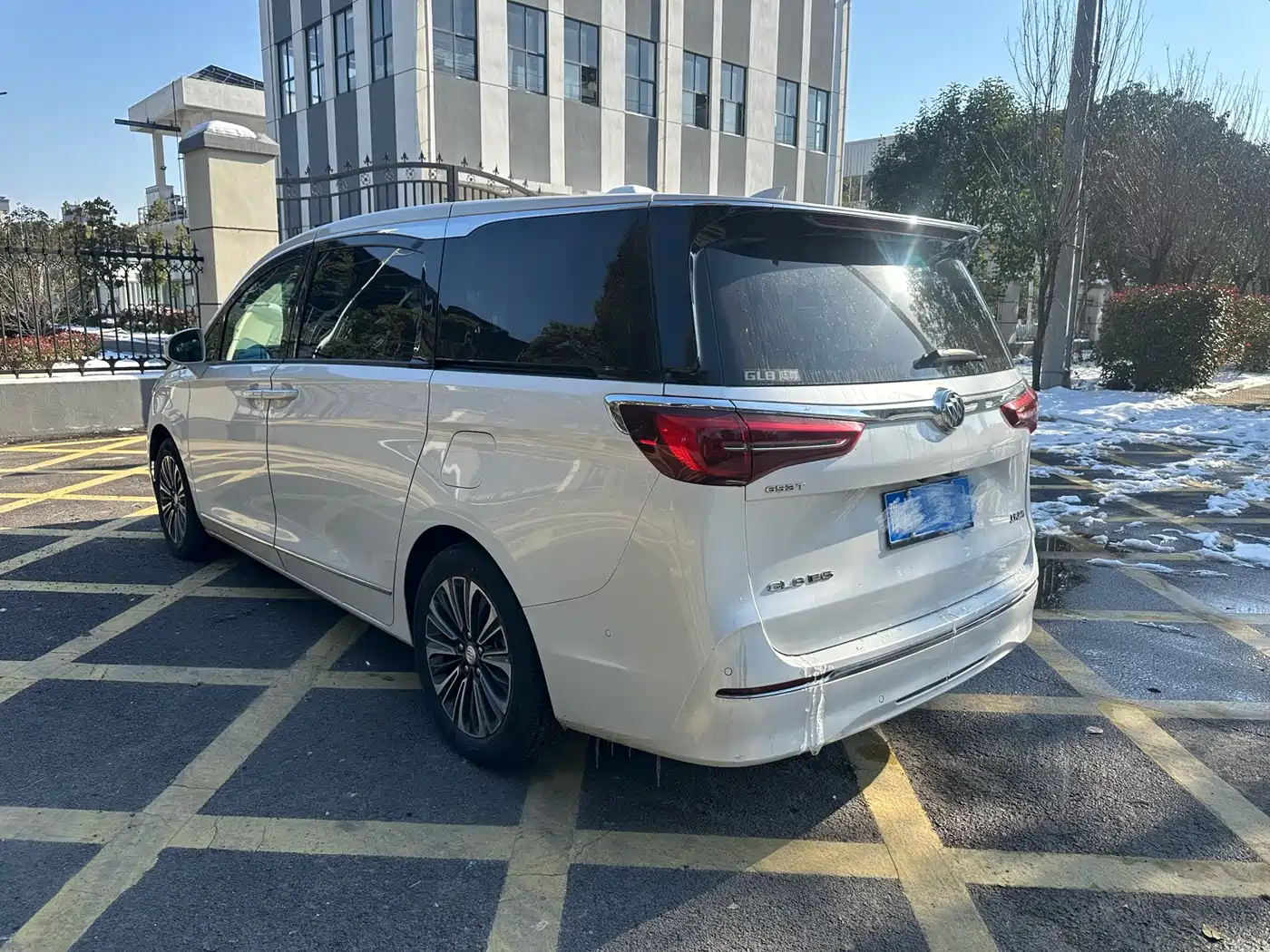 Buick GL8 2022 ES Landmark 653T Smart Luxury фото 5