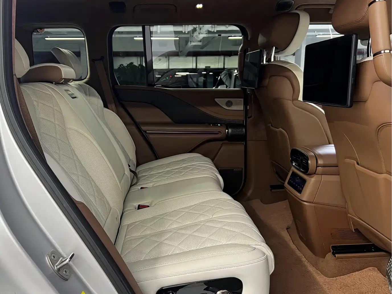 Yangwang U8 2024 2023 Luxury Edition