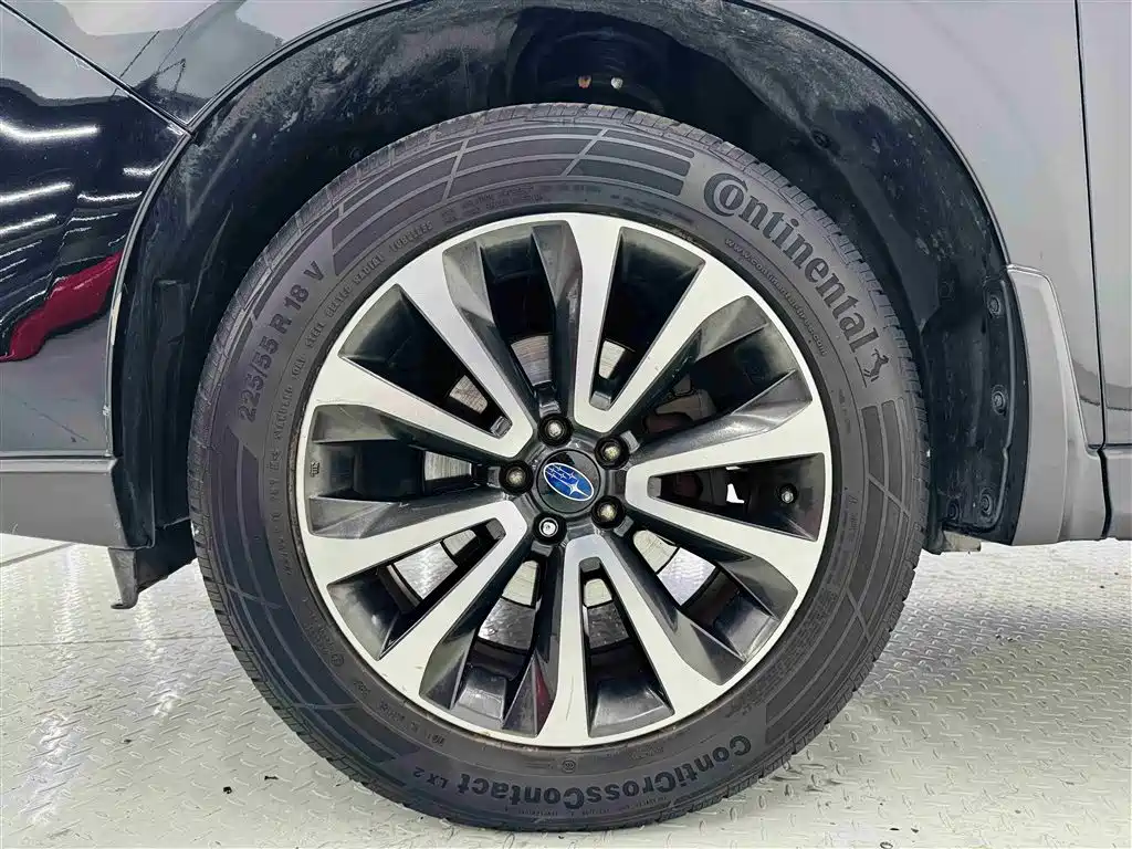 Subaru Forester 2016 2.5i Prestige Navigation Edition фото 10