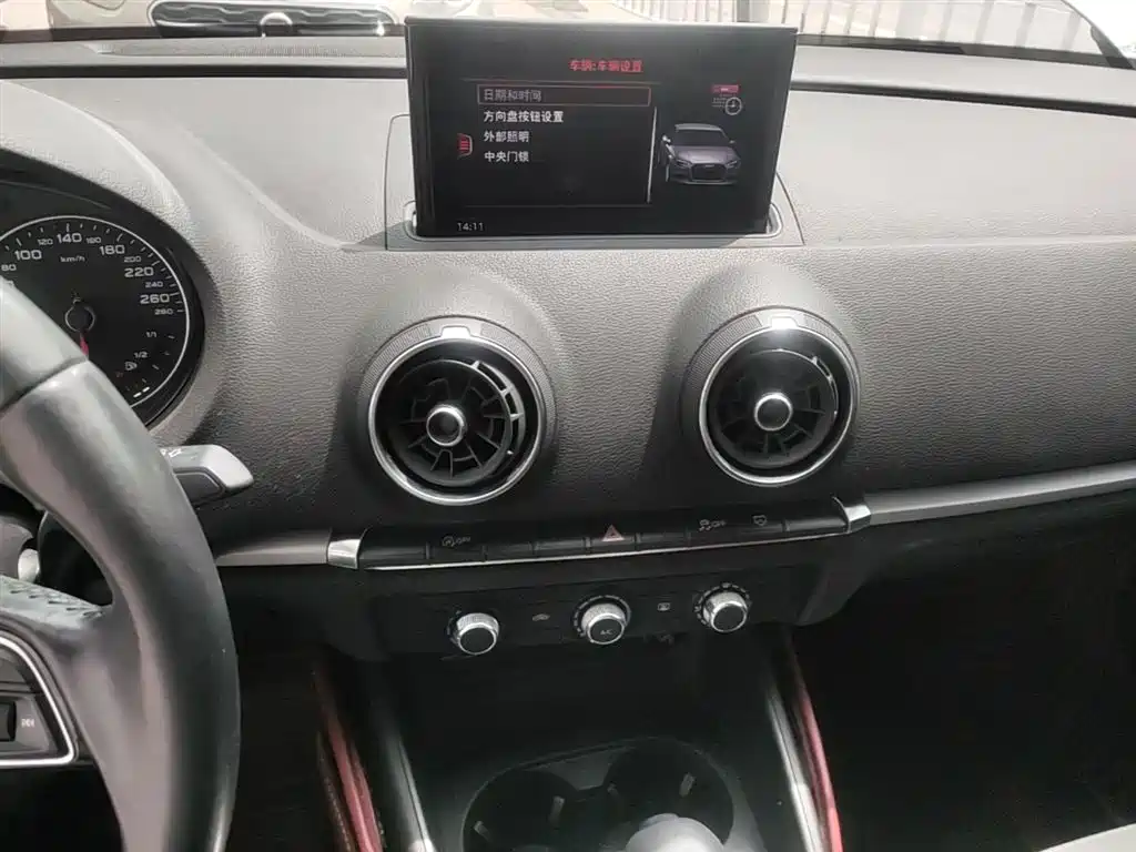 Audi A3 2018 30th Anniversary Limousine 35 TFSI Progressive фото 20