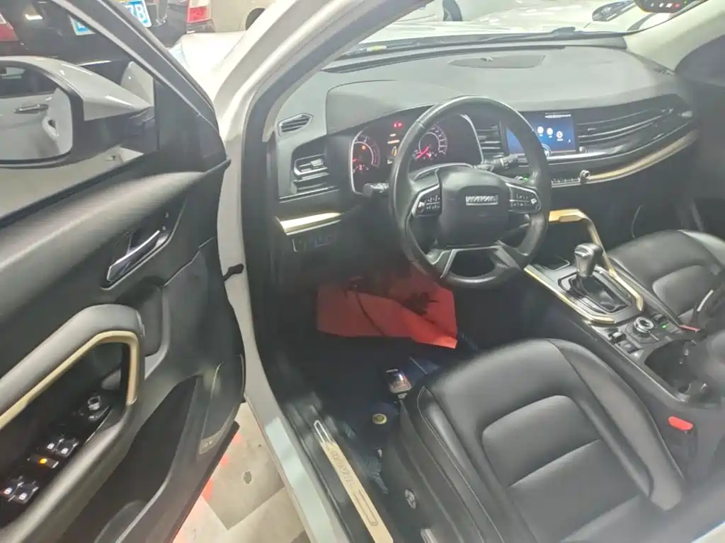 Photo 16 - Haval H6