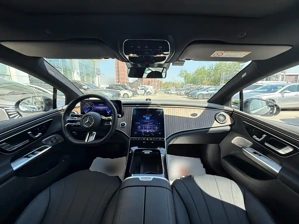 Mercedes-Benz EQE 2022 350 Luxury Edition фото 10