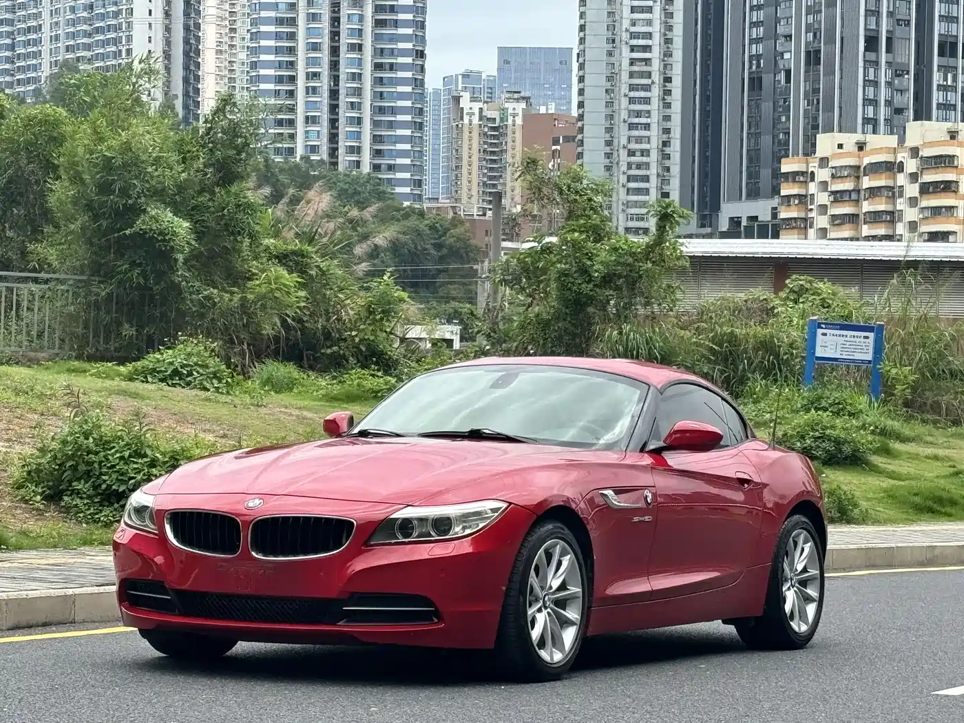 BMW Z4 2013 sDrive20i Leading фото 22