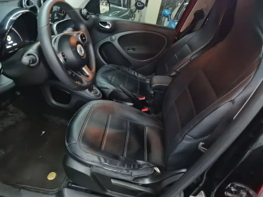 smart forfour 2018 2018 1.0L 52kW Passion Edition