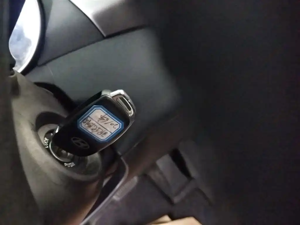 Hyundai Langdong 2015 1.6L Auto Trend фото 9