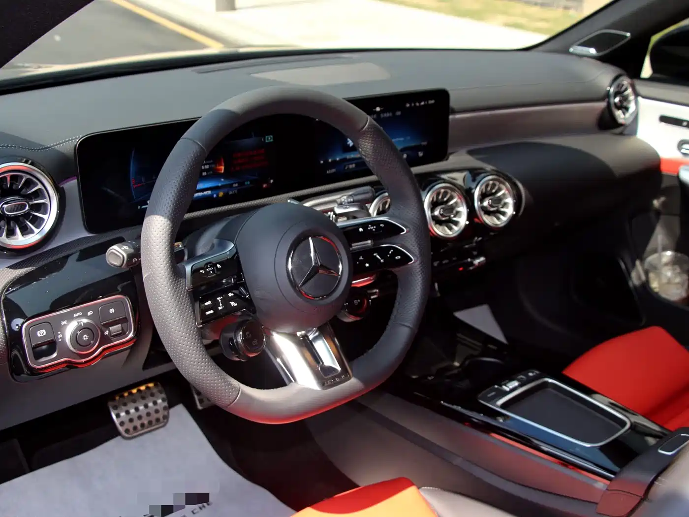 Mercedes-Benz CLA AMG 2024 Facelift AMG CLA 35 4MATIC фото 7