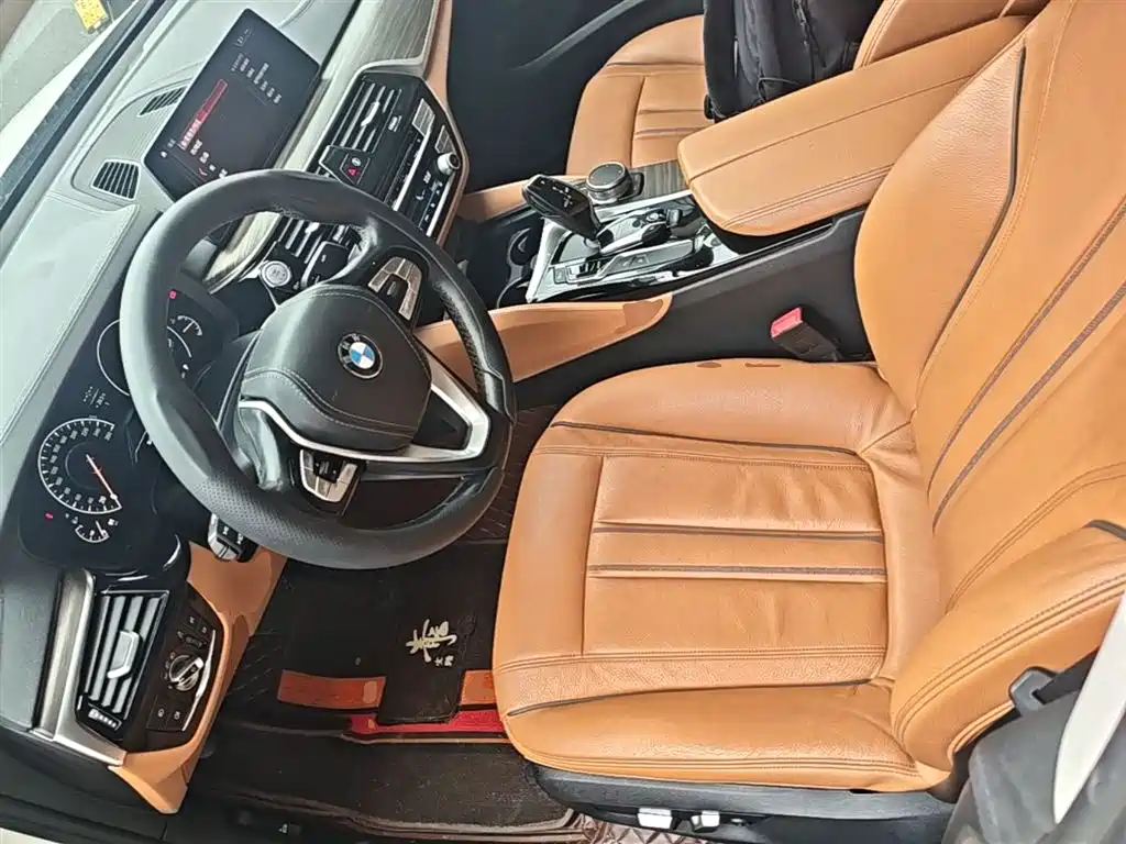 BMW 6 Series GT 2019 630i Luxury Design Package фото 16
