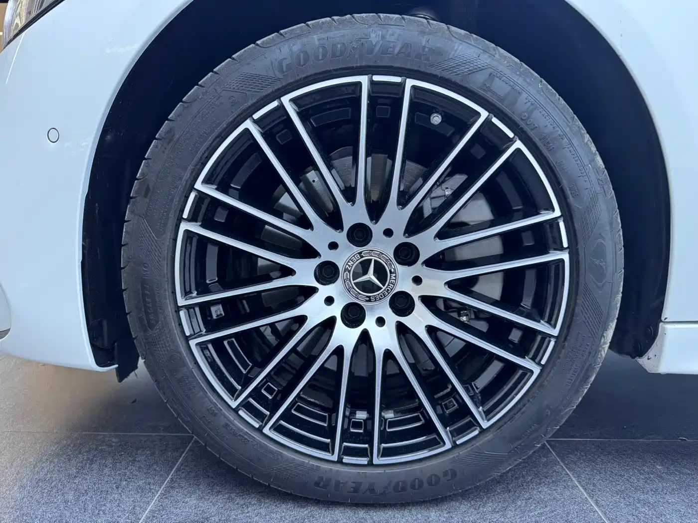 Mercedes-Benz C-Class 2025 Facelift C 260 L Sport Edition фото 20