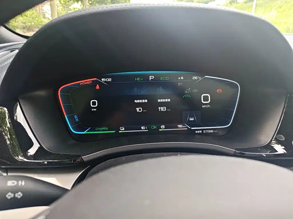 BYD Song PLUS PHEV 2024 Glory Edition DM-i 150km Flagship PLUS фото 12