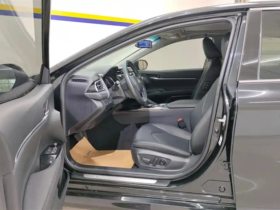 Toyota Camry 2019 Facelift 2.0G Luxury Edition фото 9