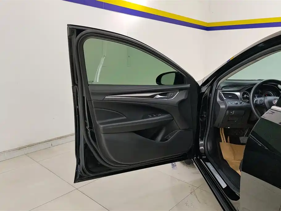 Buick LaCrosse 2022 652T Luxury фото 7