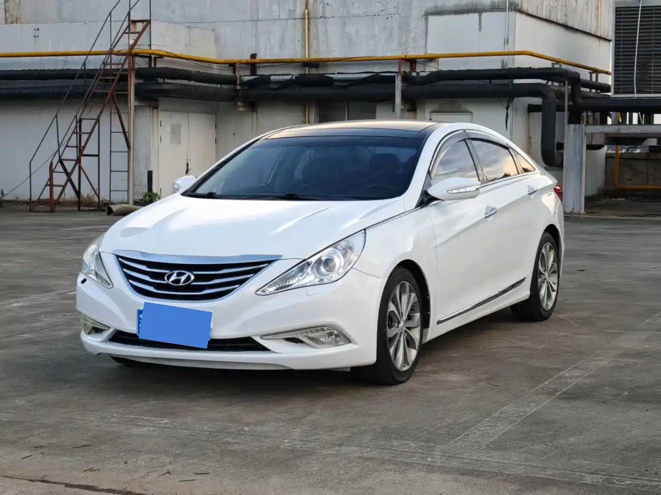 Hyundai Sonata 2011 2.0L Automatic Luxury