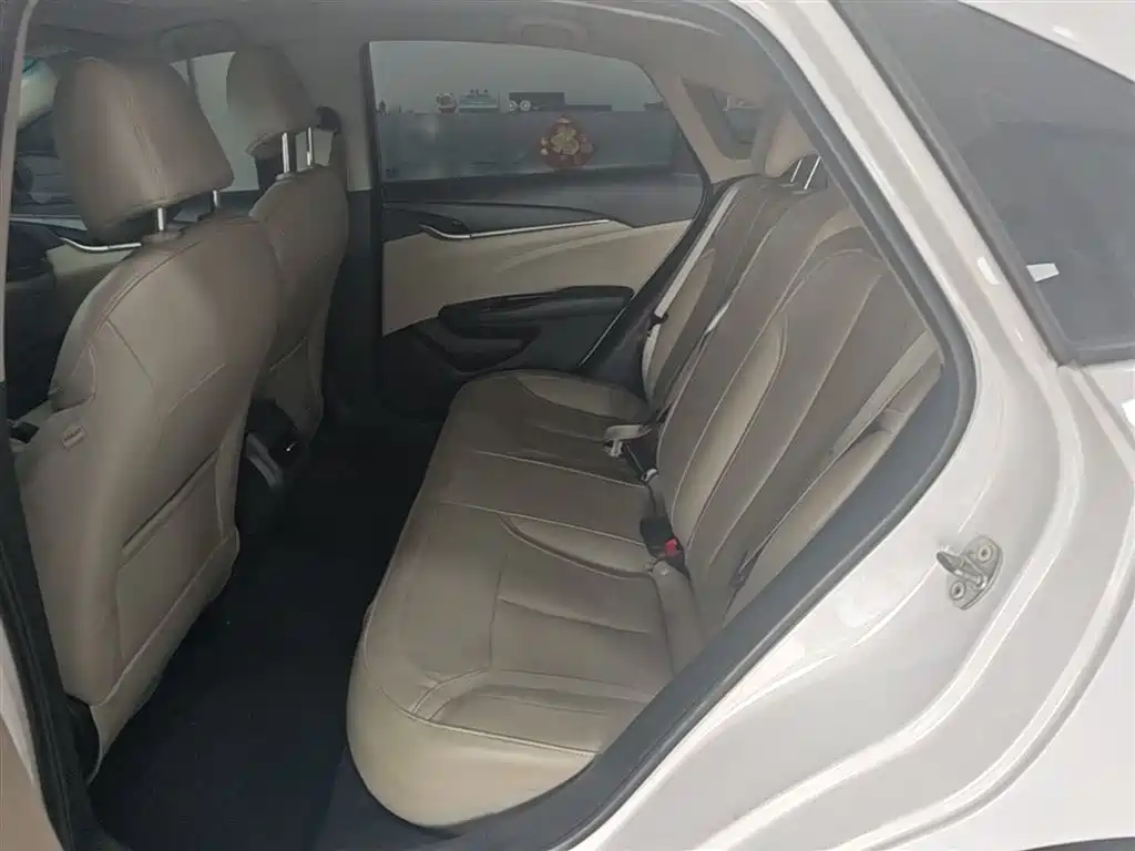 Buick Excelle 2018 15T Dual Clutch Elite (China V) фото 17