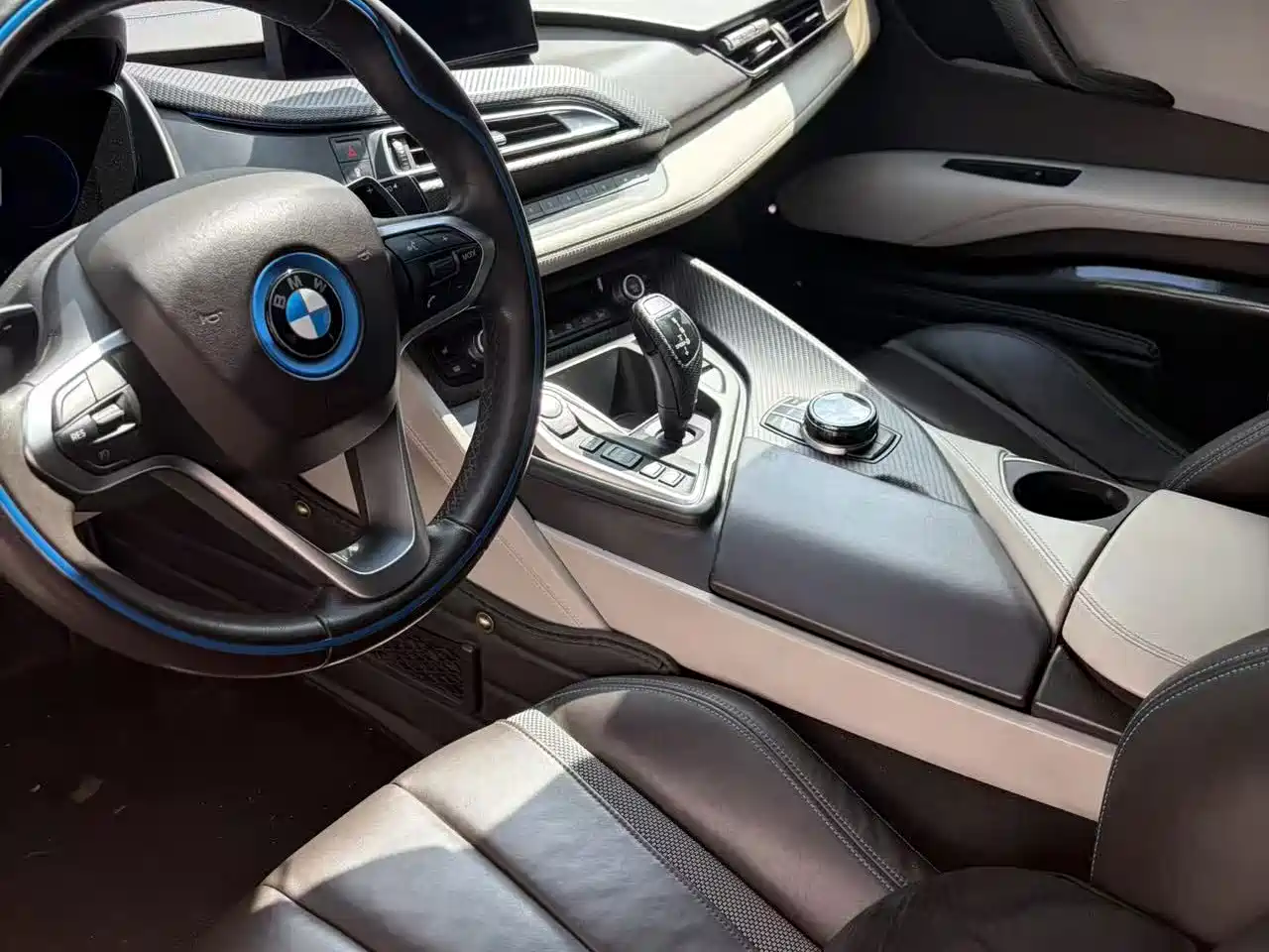 BMW i8 2016 2014 Standard